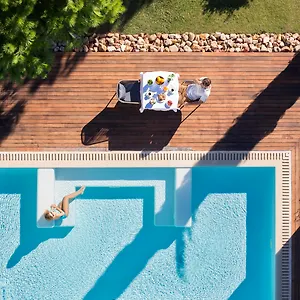 https://las-gaviotas-suites-hotel-spa.balearic-islands.net