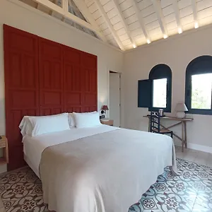 https://la-parada-del-marqus.es-andalucia.com